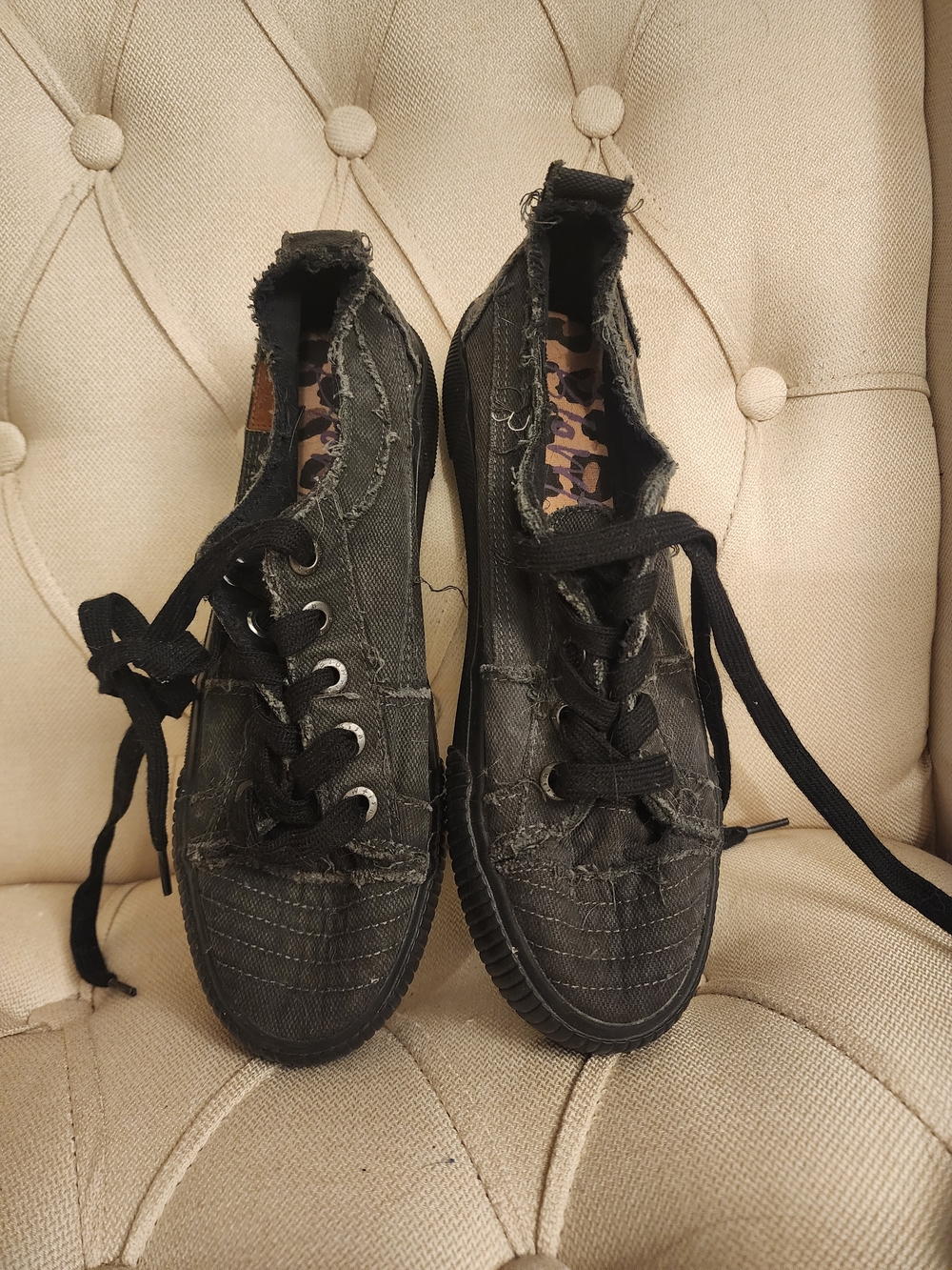 Blowfish Distressed Sneakers, Womens 8.5 (US)